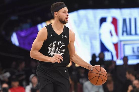 兩位選手在 兩位選手在