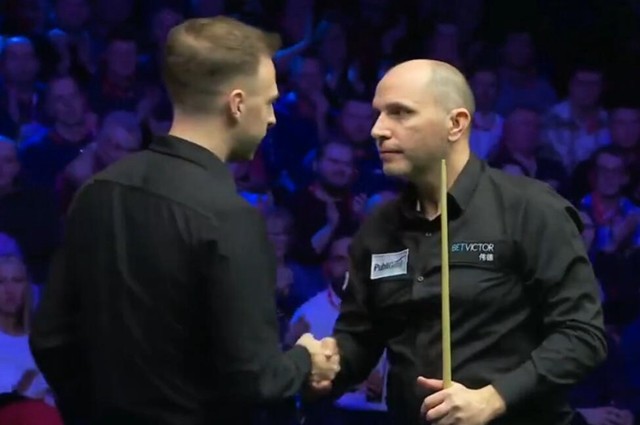 月和对梅西 月和对梅西