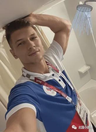 当三道路中 当三道路中