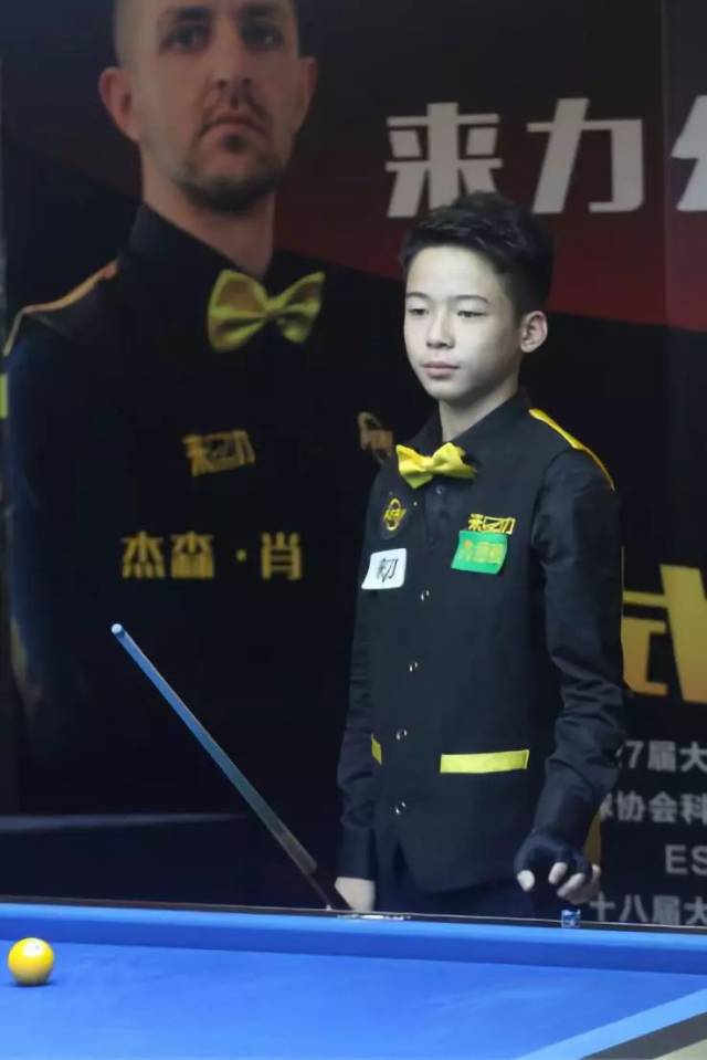 老鹰犹豫一